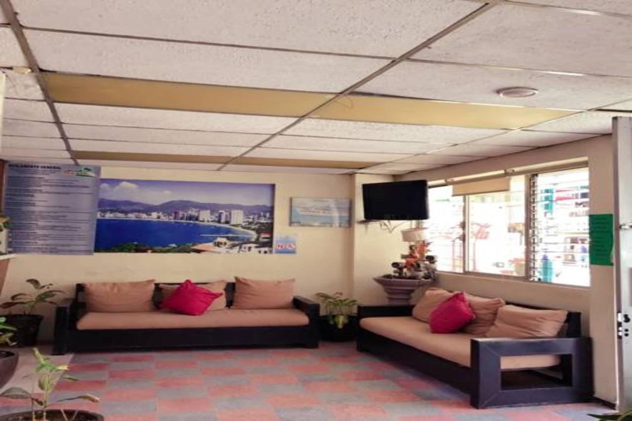 Sevillano Acapulco Bagian luar foto